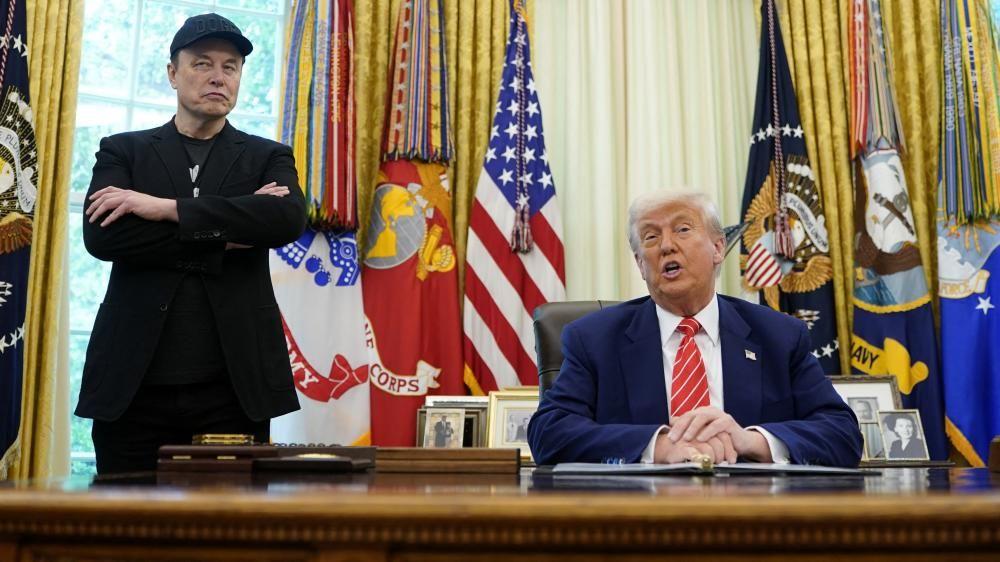 Trump says Elon is not really leaving as Musks White House contract ends